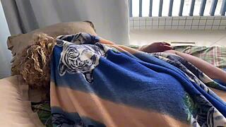 Fudendo Muito Com Direito A Vista Pro Mar In Bed