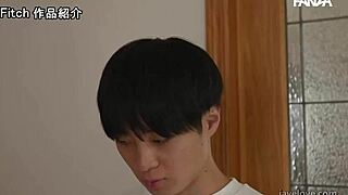 Mom, why don't I have eyes for other women? Kanna Misaki explores this.