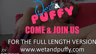 She's got those orgasmic gifts unwrapping with toys 😘