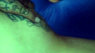 VIZINHA SAFADA LEVANDO VARA GRANDE!