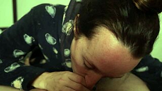 Sucking Dick and Taking a Huge Cum Load in Mouth!