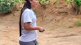 Asian beauty gives oral pleasure in Japanese style