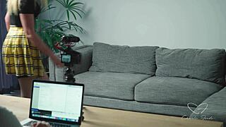 lucky woody fingerfucks charlie forde's wet pussy 😍