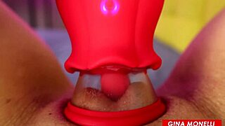 Pussy licker milf orgasm closeup big clit shaved wet