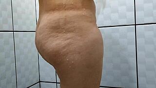 Bailey Quinn Fingers Huge Pussy Lips In Bath Ep03!