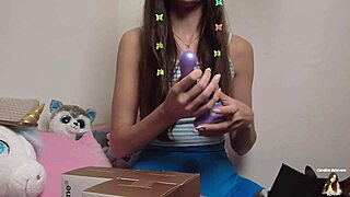 stepdaughter demos dp anal toy ride... double stuffed fun 😏🍑🔥💦