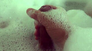 i masturbate slowly in a relaxing bubble bath soak