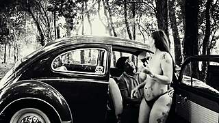 Retro fusca sex hits different! 🔥🍑🚗