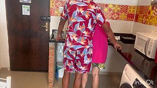 Empregada safada flirts bold then i fuck her outdoor thru sheer 😈🔥