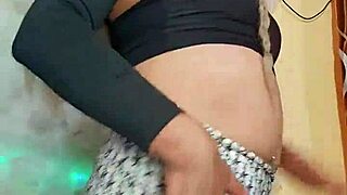 Ladyboy transexual rica strokes cock wildly??