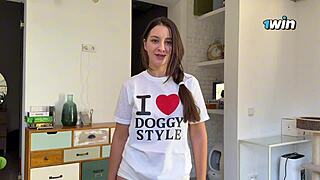 I seduced step sis in doggystyle shirt then creampied missionary!