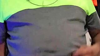 Ezsosa Flashes Curvy Bedroom Body in Uncensored Solo Exhibitionist Update