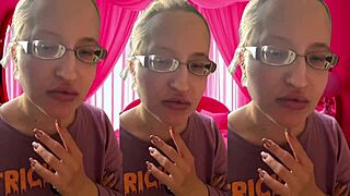 asmr bursting bubblegum bubbles... hear it pop in headphones??