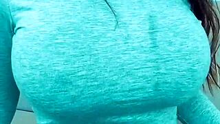 bimbos fingering on webcam know how to have real fun