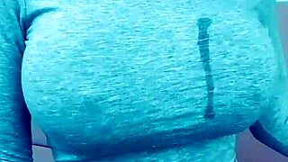 bimbos fingering on webcam know how to have real fun