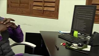 i'd do anything for that huge bbc job... oops spilled cum 😩💦