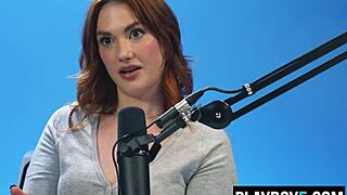 chubby bbw milf siri fingers hairy beaver to squirting orgasm