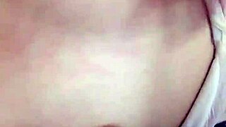 Hey, my Filipina girlfriend gets so horny solo