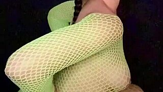 Nadia Diamo's hot latina ass twerkin slow-mo in fishnets got me mesmerized!