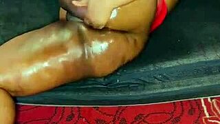 Sundaydogood614's Shaved Pussy Closeup from Homemade Update 913