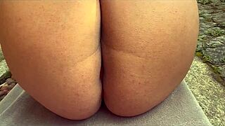 wife's huge ass flashes in thong for casual exhibition tease