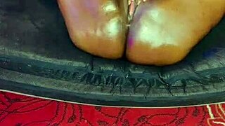 Sundaydogood614's Shaved Pussy Closeup from Homemade Update 913