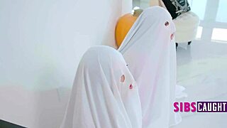 step-sis halloween slutfest... mff threesome got sooo wild 😈