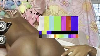 midget ebony babe on couch takin bbc casual, damn so tight!