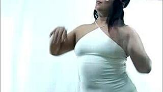 Watch My Fat Latina Ass Clap In Sexy Lingerie!