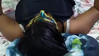 preta safada adora meter no cu gostoso com handjob lick