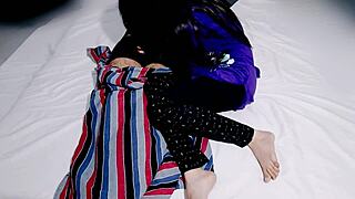 Rich slim housewife fucked by driver's big dick 😈🚗