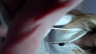 yus lopez shakes her nalgona ass on twitch