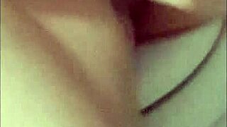 candid shy gf shaves pussy closeup homemade