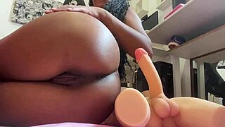 Latina Amateur In Lingerie Strokes Hot In Goiânia