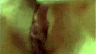 candid shy gf shaves pussy closeup homemade