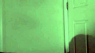 romantic jeans worship sketches her curves for free vibes 💕