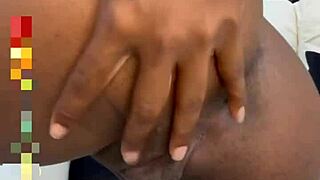 Flaquita Maníaca Revienta Culo Con Dildo Gigante Ass Shaking Fetish