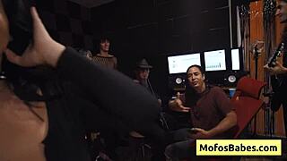 sound engineer i got distracted by nia bleu's busty shaved teen pussy fuck brett maker