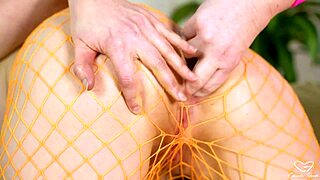 Honey drills charlie forde's wet pussy in yellow stockings