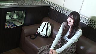 A former big company receptionist, 26, squirts and gets fucked intimately.