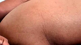 getting my ass wrecked by huge dildo chubby babe 😩🍑💦