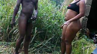 Ever stretched an African pussy outdoors with thick dick??