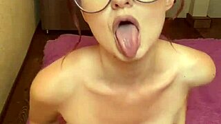 hey girl, you playing hot like that?