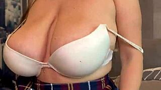 Big Natural Tits Bounce During Bed Dancing Play