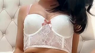 im horny american exchange student gf cravin' cock now