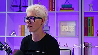 Newbie teen body learns fucking crowds fast