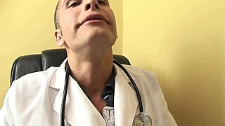 Super hot Asian babe quickie fucks to orgasm!