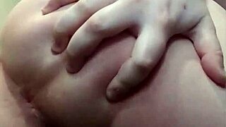 wanna see big pussy lips squirt from dildo fingering orgasms??