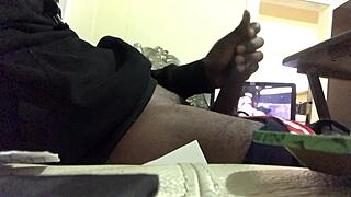 GETTING MY DICK BLOWN BY THIS HOT MUSLIM SMOKER BBW!