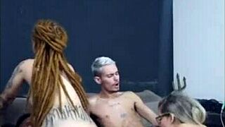 Ruiva Dread Senta No Meu Amigo Cuckold Mamada